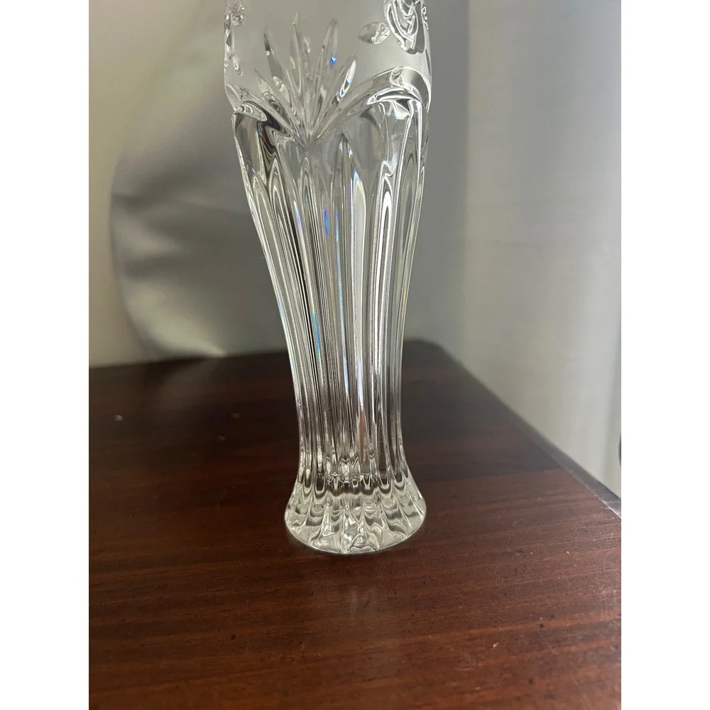 Vintage Oneida Frosted Rose Crystal Bud Vase Scalloped Clear Glass Trumpet